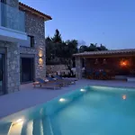 Luxury Ponti Hill Z Widokiem Na Morze Villa Vaszilikí