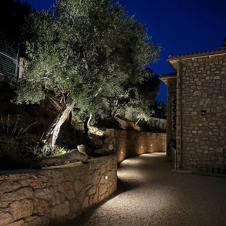 Luxury Ponti Hill Z Widokiem Na Morze ヴィラ