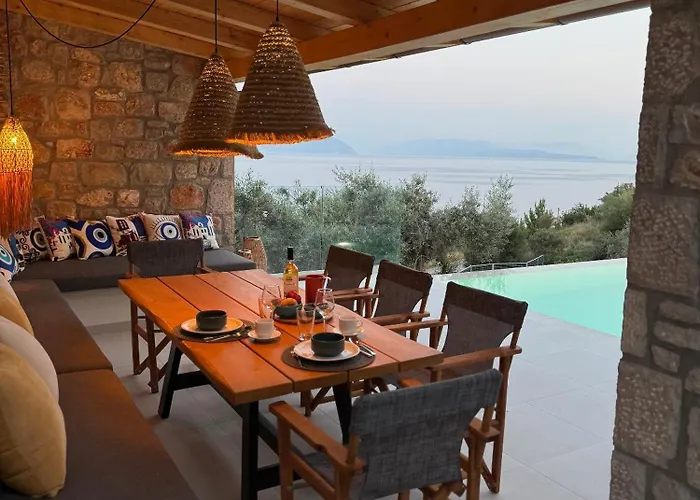 Luxury Ponti Hill Z Widokiem Na Morze Vilă